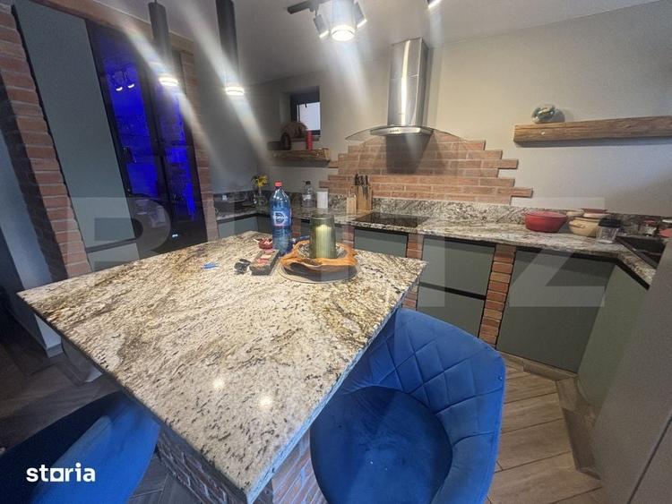 Casă cu 9 camere cu Teren 2200 Mp în Central