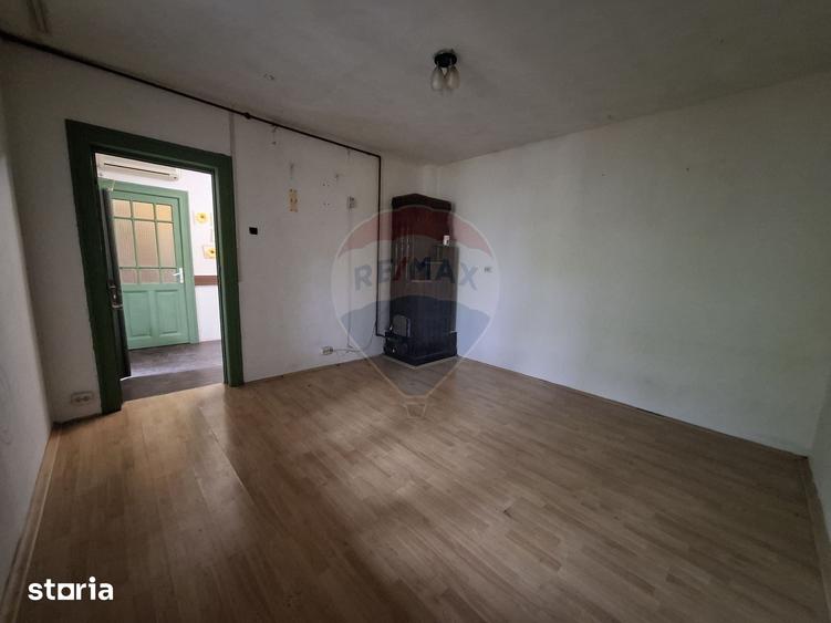 Vanzare casa 2 camere, partial renovata, Bd. Pieptanari - 13