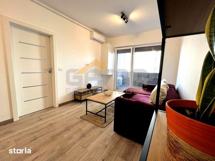 Apartament cu 3 camere semidecomandat în Micălaca