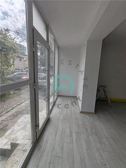 Spațiu comercial, de 60 mp, în Centrul Civic