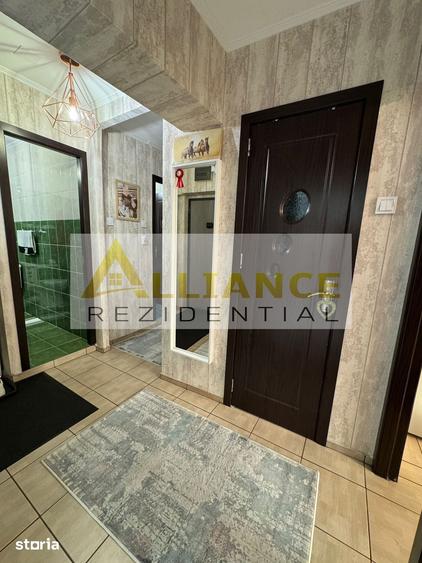 Apartament cu 4 camere, mobilat în Berceni
