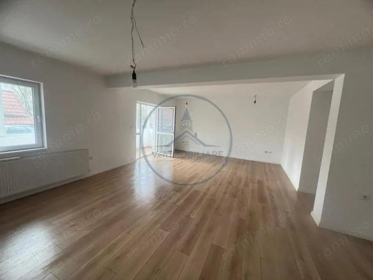 Apartament cu 3 camere decomandat în Unirea
