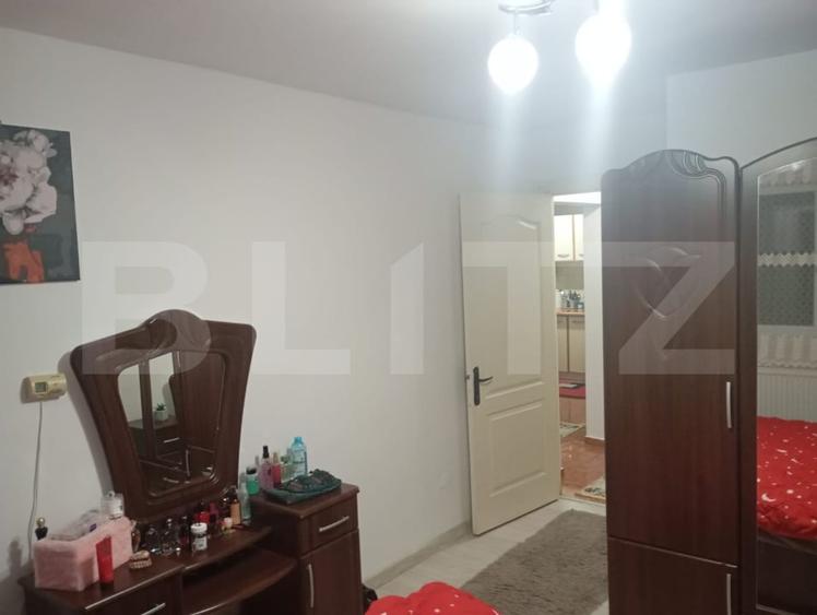 Apartament cu 2 camere decomandat, mobilat în Micro 6
