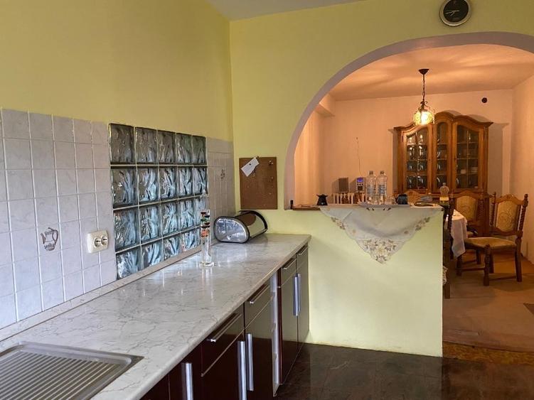 Casă individuală cu 5 camere cu Canalizare în Lendt