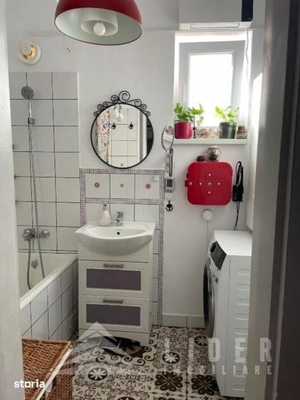 Apartament cu 3 camere semidecomandat în Andrei Mureșanu