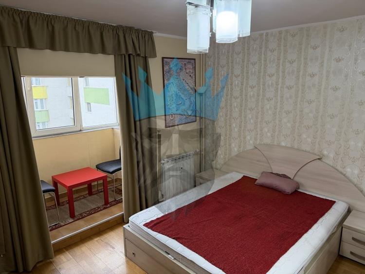 Apartament cu 3 camere decomandat, mobilat în Sebastian