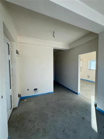 Duplex cu 5 camere cu Canalizare în Chinteni
