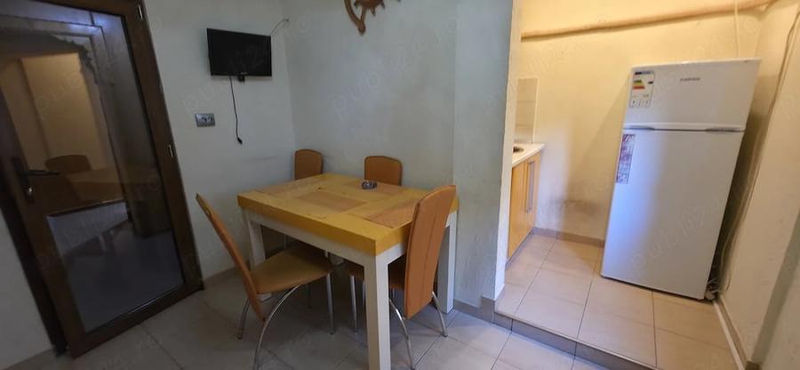 Apartament cu 3 camere decomandat în Bucovina