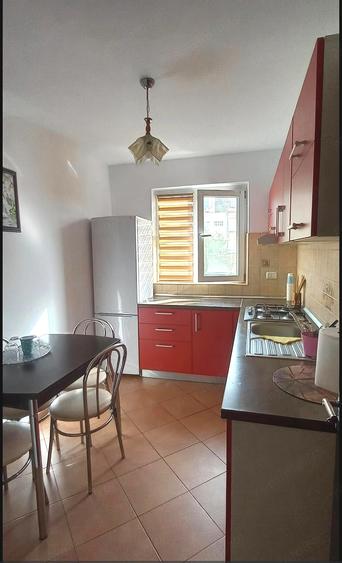 Apartament cu 3 camere nedecomandat în Șagului