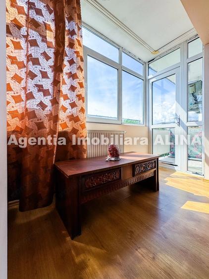 Apartament cu 2 camere semidecomandat în Central