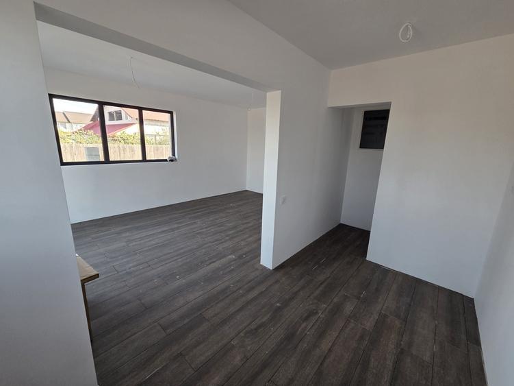 Casă cu 3 camere în Smeura
