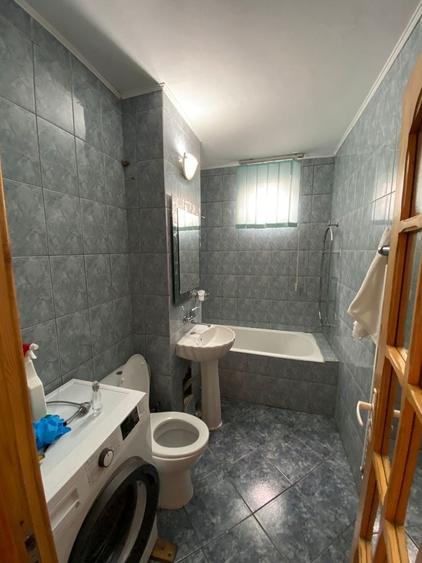 Apartament cu 2 camere decomandat în Dărmănești