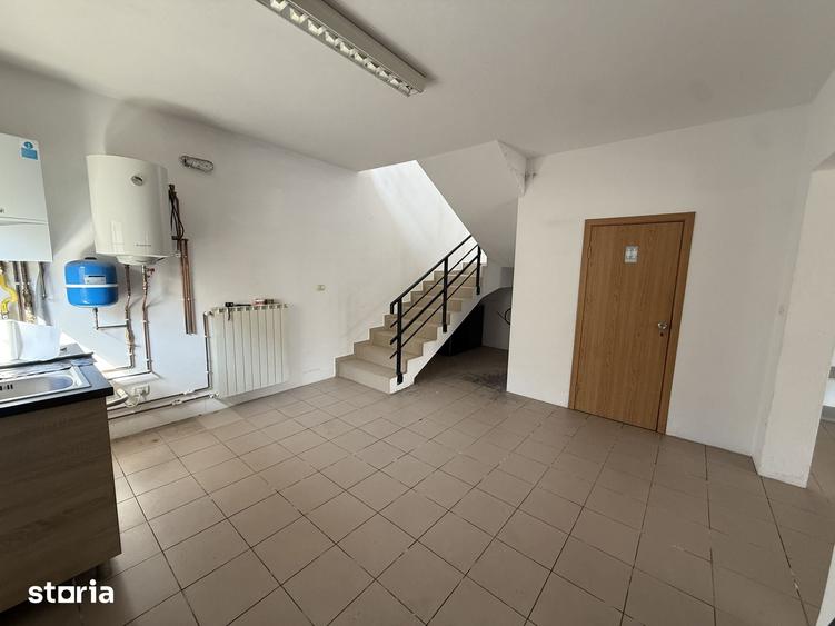 Casă cu 3 camere cu Teren 650 Mp în Central