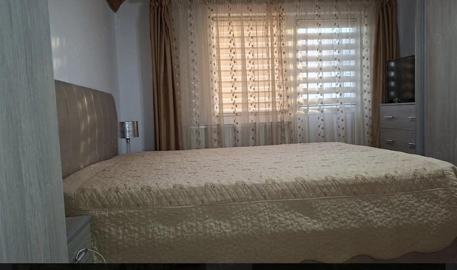 Casă cu Teren 1000 Mp în Central