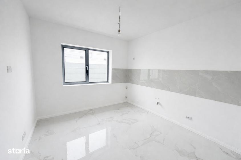 Casă cu 4 camere cu Teren 350 Mp în Clinceni