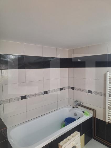 Casă individuală cu 4 camere cu Canalizare în Lugoj