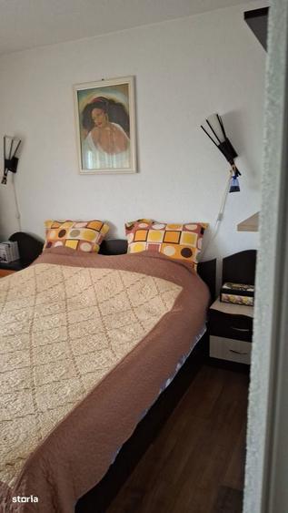 Apartament cu 3 camere în Giurgiului