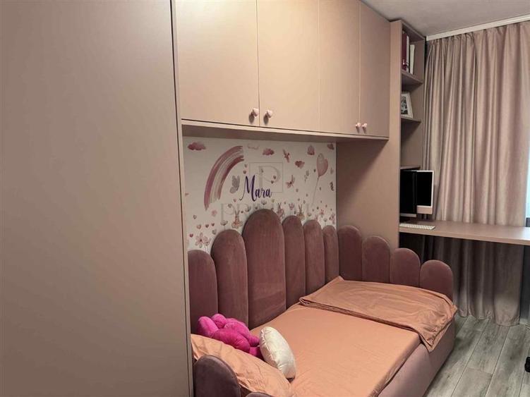 Duplex cu 4 camere cu Canalizare în Giroc
