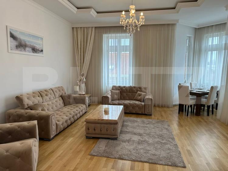 Apartament cu 3 camere decomandat, mobilat în Fabric