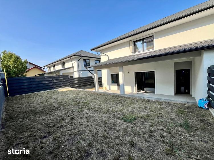 Casă cu 5 camere cu Teren 250 Mp în Miroslava