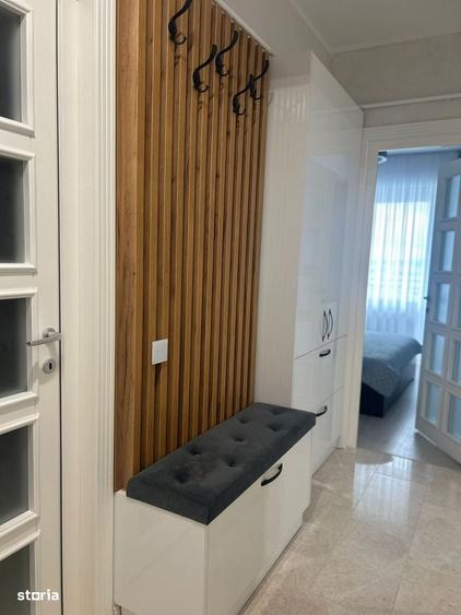 Apartament cu 2 camere decomandat în Breazu