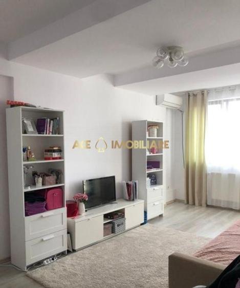 Apartament cu 2 camere decomandat, mobilat în Regie