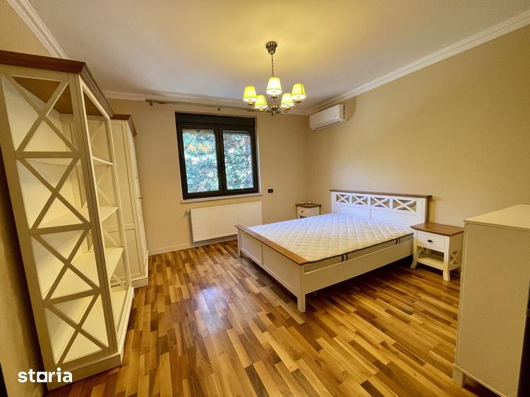 Casă cu 4 camere cu Teren 585 Mp în Corbeanca