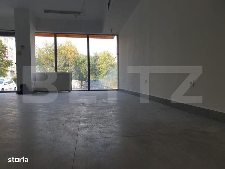 Spațiu comercial, de 200 mp, în Ciupercenii Noi