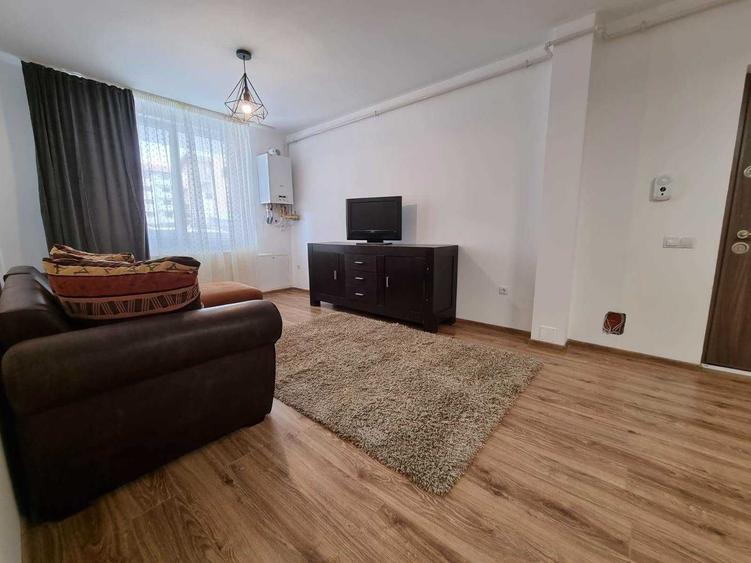 Apartament cu 2 camere semidecomandat în Florești