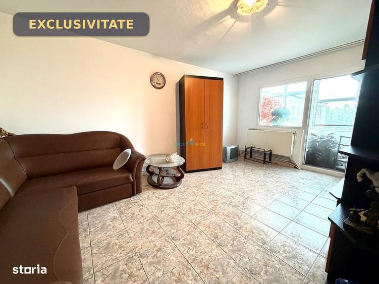 Apartament cu 3 camere decomandat în Republicii