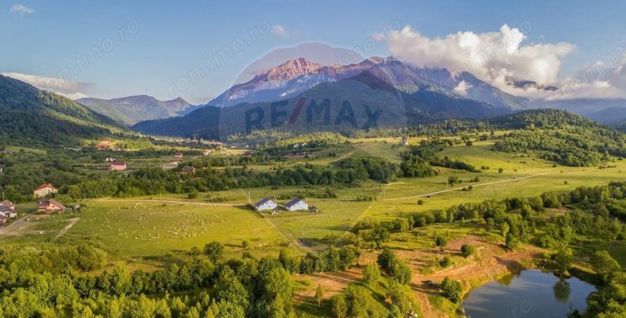 Teren de 1100 mp, în Glăjărie