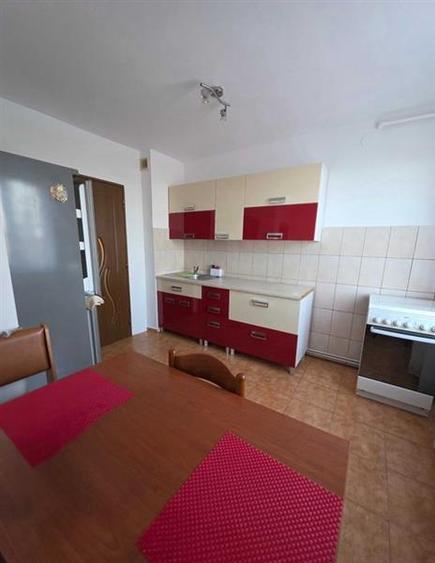 Apartament cu 2 camere decomandat, mobilat în Astra