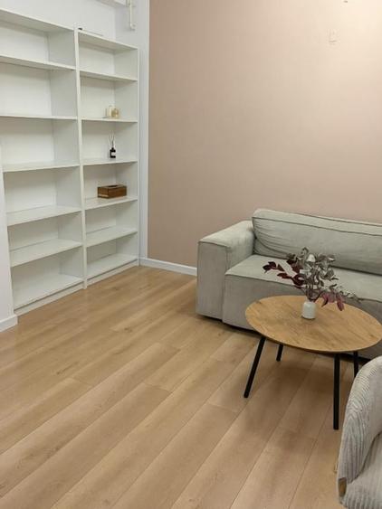 Apartament cu 3 camere decomandat în Drumul Taberei