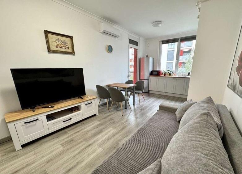 Apartament cu 2 camere decomandat în Exterior Vest