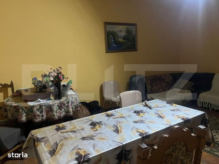 Casă cu 4 camere în Leamna de Sus