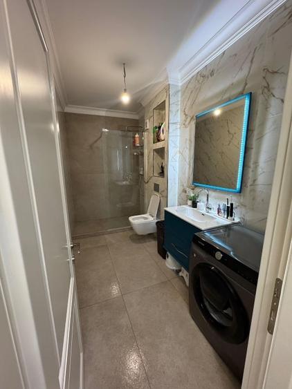 Apartament cu 3 camere decomandat în Aviației