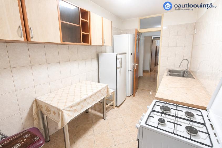 Apartament cu 3 camere decomandat, mobilat în Rahova
