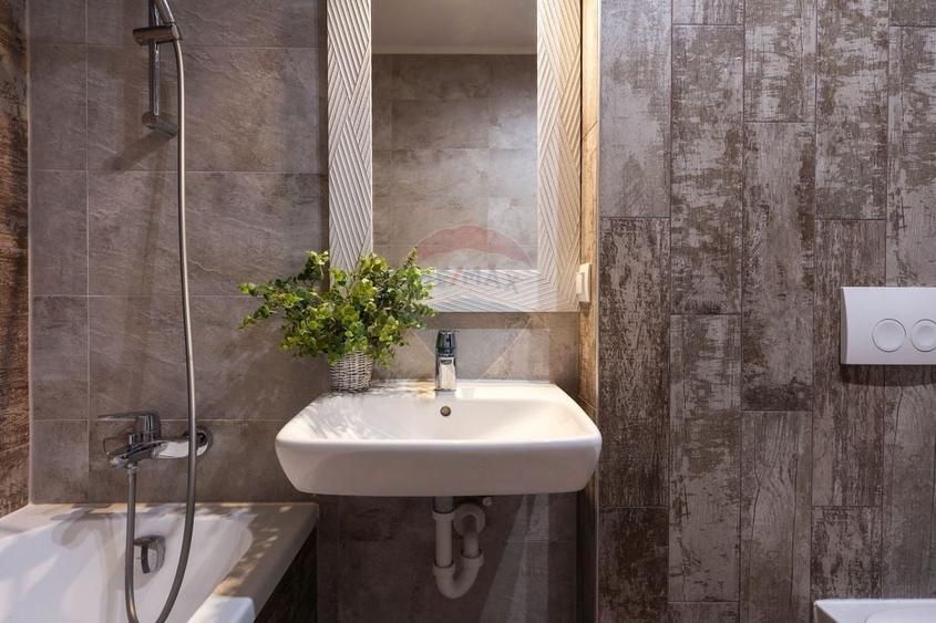 Apartament cu 2 camere decomandat, mobilat în Tractorul
