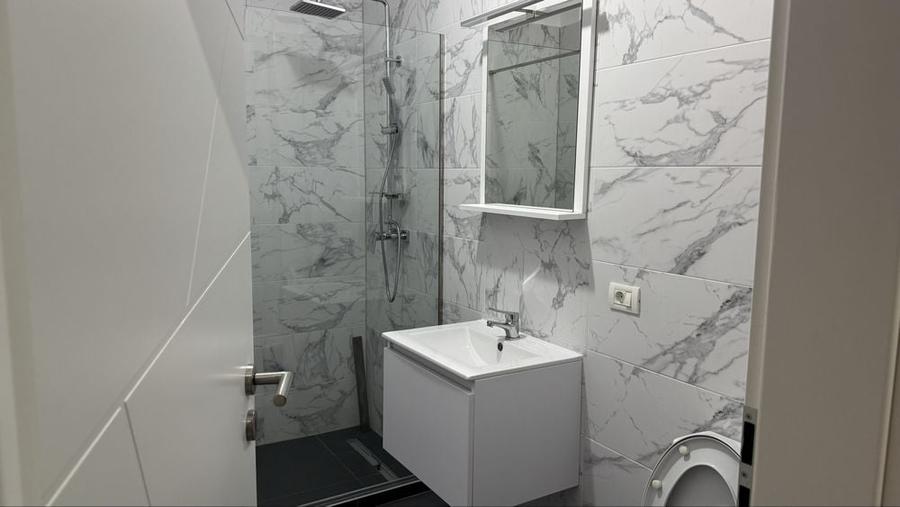 Garsonieră în Girocului