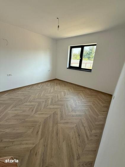 Casă cu 3 camere cu Teren 420 Mp în Hemeiuș
