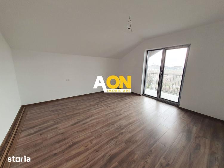 Casă cu 5 camere cu Teren 240 Mp în Micești