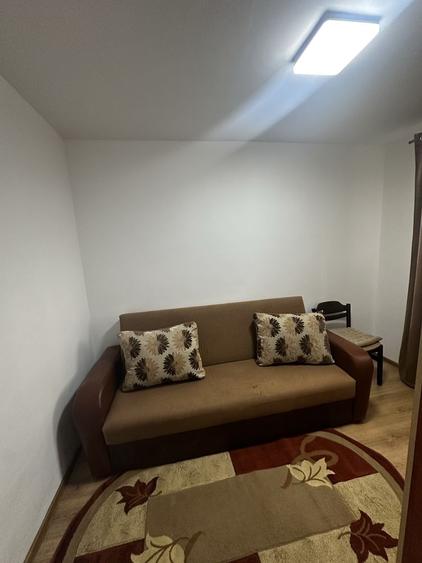 Apartament cu 2 camere semidecomandat în Micro 1