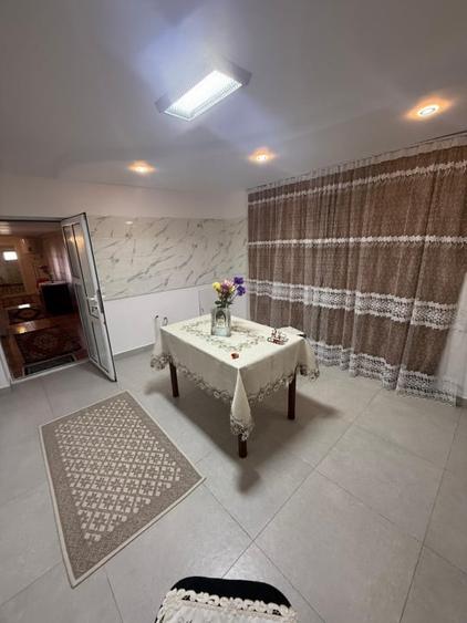 Casă cu 7 camere cu Teren 1267 Mp în Cioranii de Jos