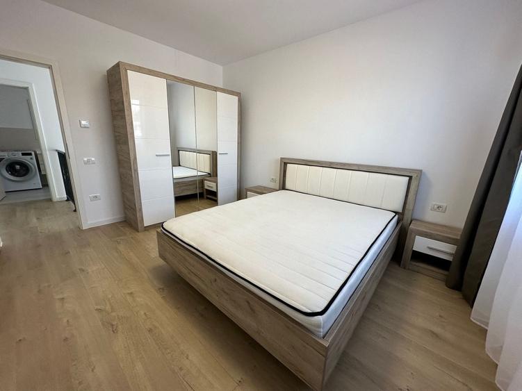 Duplex cu 5 camere cu Canalizare în Aradului