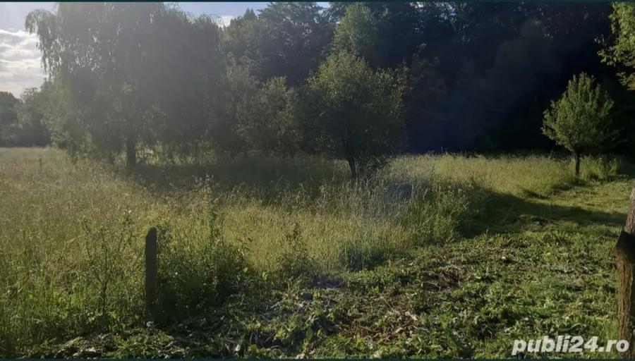 Teren de 2300 mp, în Stolna