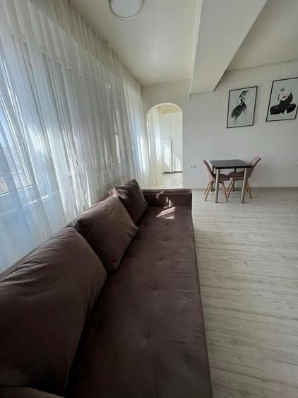 Apartament cu 2 camere semidecomandat în Exterior Vest