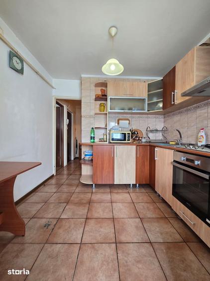 Apartament cu 3 camere decomandat în Frumoasa