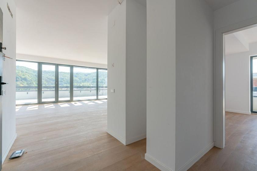 Apartament cu 4 camere decomandat în Bartolomeu