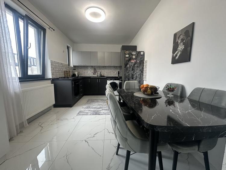 Casă individuală cu 3 camere cu Canalizare în Măgurele