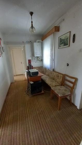 Apartament cu 3 camere decomandat în Micro 15